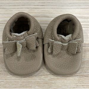 Freshly Picked Bow Baby Shoe